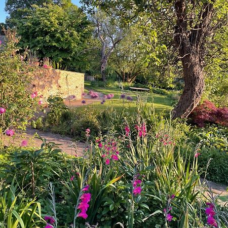 Masons Cottage, An Idyllic Retreat In An Area Of Outstanding Beauty, Close To Blenheim Palace, Oxford & The Cotswolds Stonesfield Eksteriør bilde