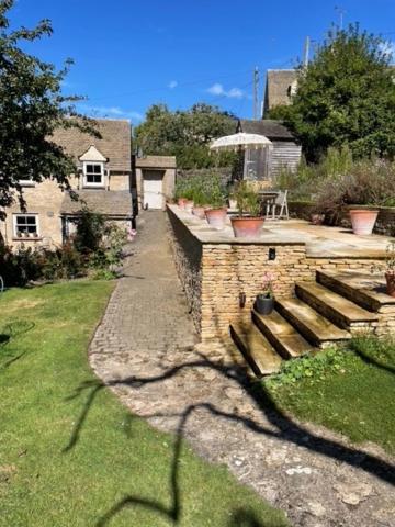 Masons Cottage, An Idyllic Retreat In An Area Of Outstanding Beauty, Close To Blenheim Palace, Oxford & The Cotswolds Stonesfield Eksteriør bilde